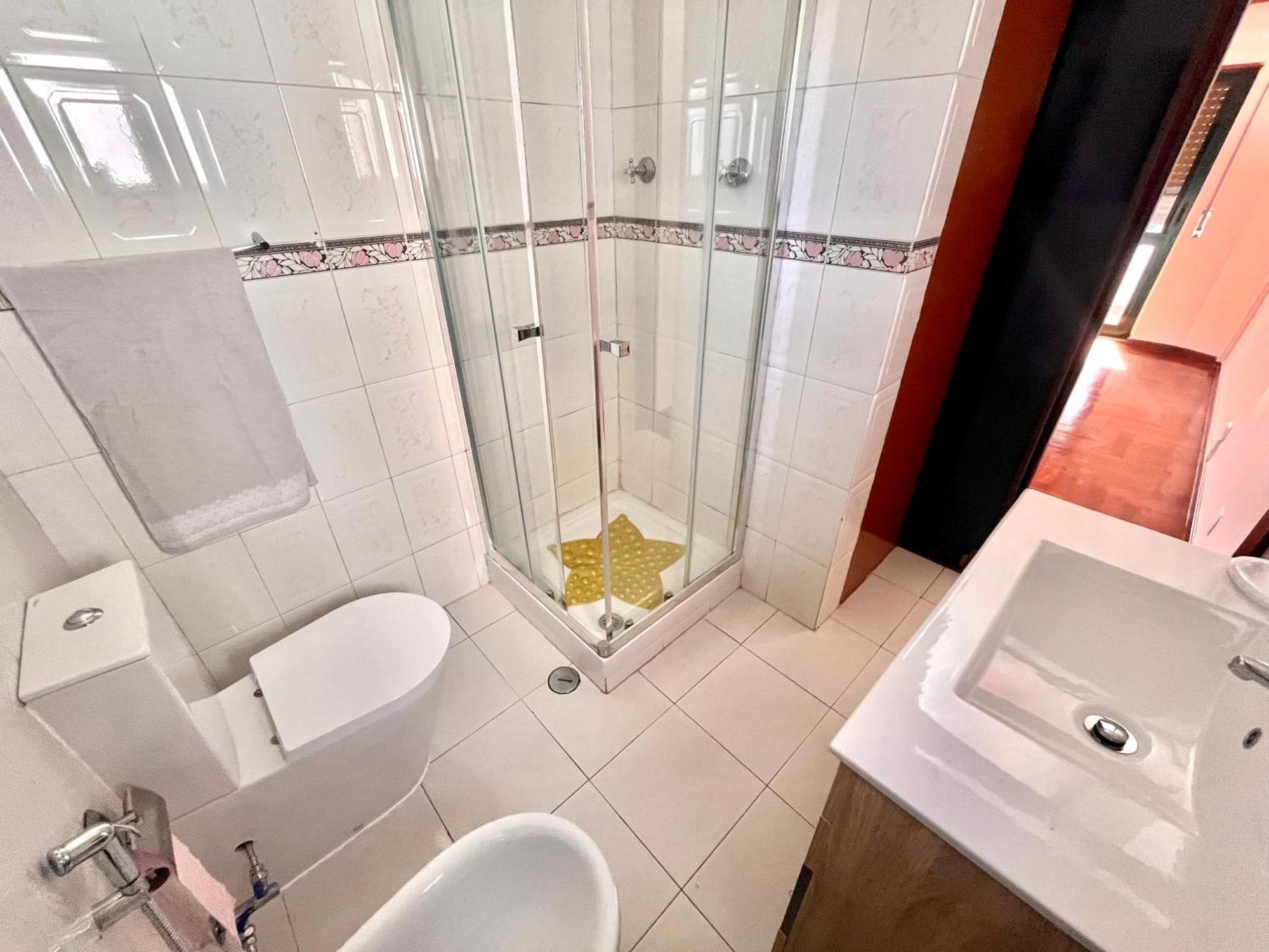カパリカQuarto Boa Localizacao Com Cozinha E Casa De Banhoアパートメント エクステリア 写真